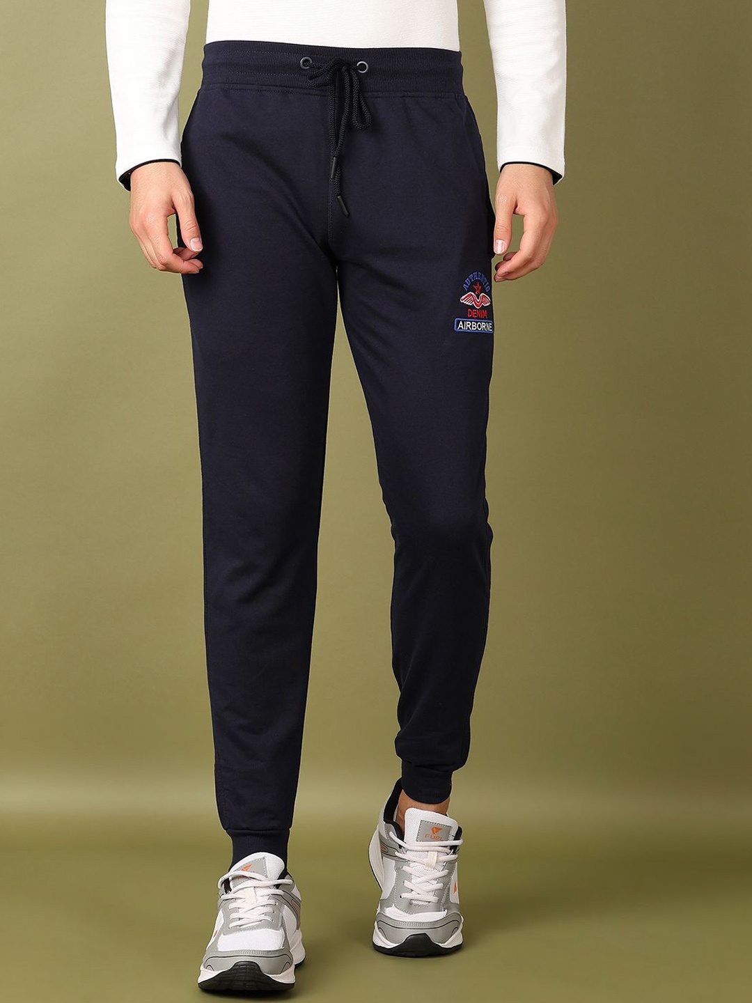 

V-Mart Men Cotton Regular Fit Mid Rise Joggers, Navy blue