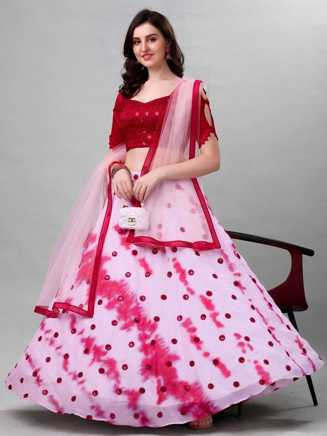

Fashionuma Embroidered Semi-Stitched Lehenga & Unstitched Blouse With Dupatta, Pink