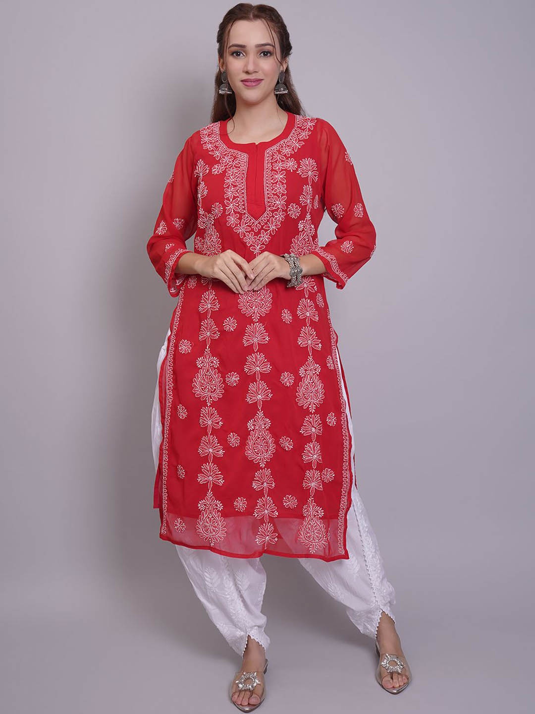 

Seva Chikan Ethnic Motifs Embroidered Round Neck Three Quarter Sleeves Straight Kurta, Red