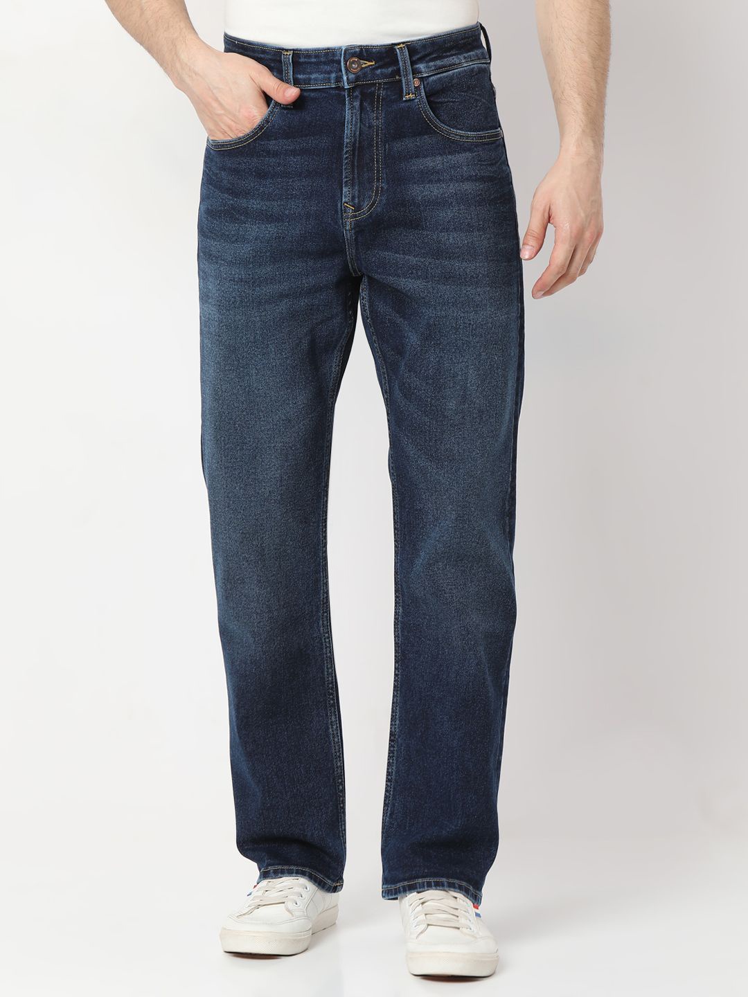 

SPYKAR Men Relaxed Fit Light Fade Stretchable Jeans, Blue