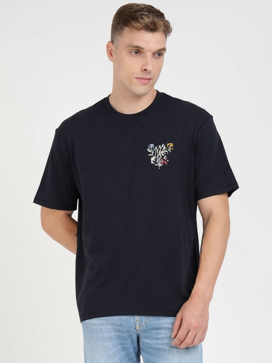 

GUESS Men Floral Printed Round Neck Pure Cotton T-shirt, Black