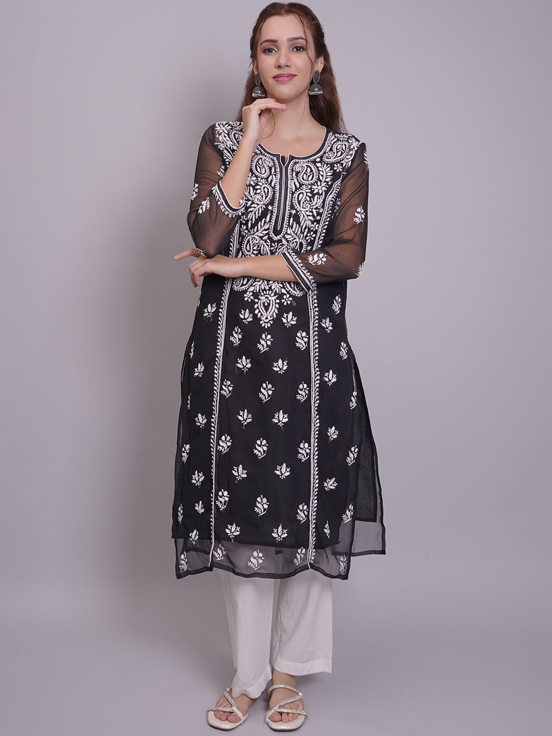 

Seva Chikan Ethnic Motifs Embroidered Round Neck Three Quarter Sleeves Straight Kurta, Black