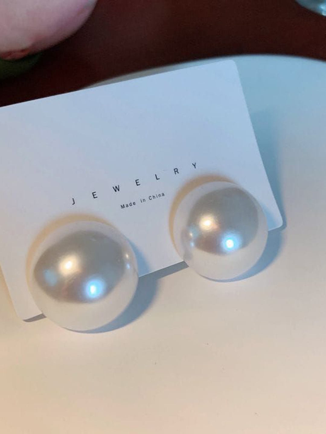 

YU FASHIONS Beaded Round Shaped Studs Earrings, White