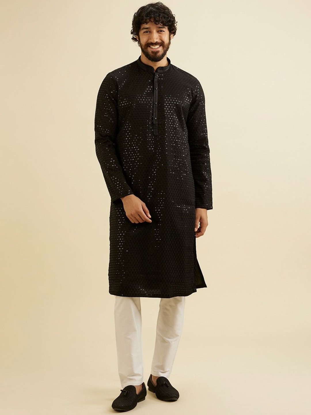 

Manyavar Ethnic Motifs Embroidered Straight Sequinned Kurta with Pyjamas, Black