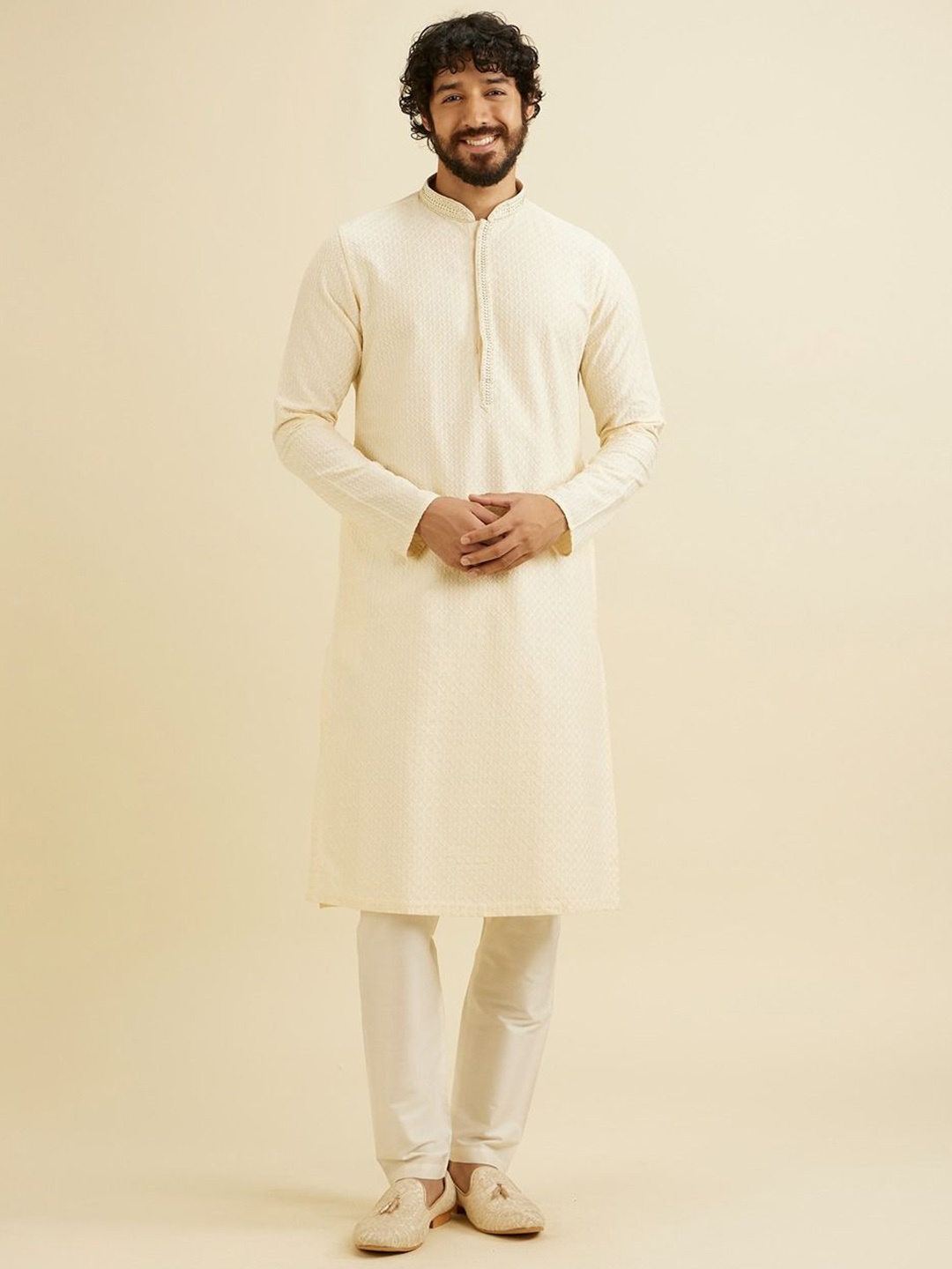

Manyavar Geometric Embroidered Thread Work & Cutdana Work Straight Kurta with Pyjamas, Cream