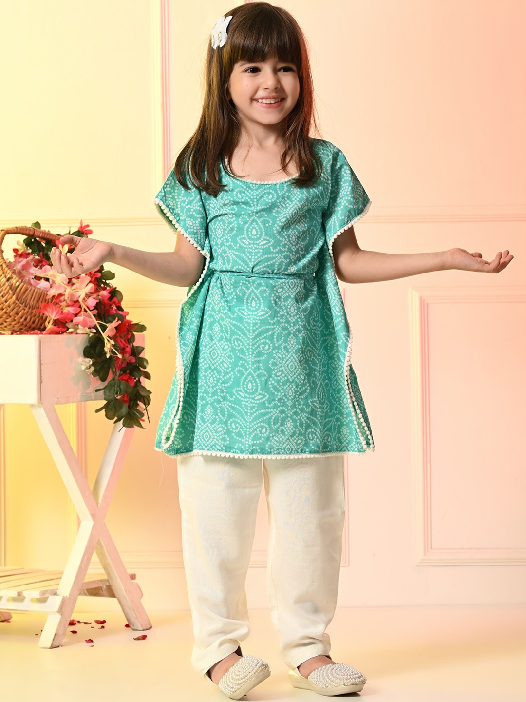 

Muffin Shuffin Girls Bandhani Printed Round Neck Pure Cotton Kaftan Kurta With Trousers, Sea green