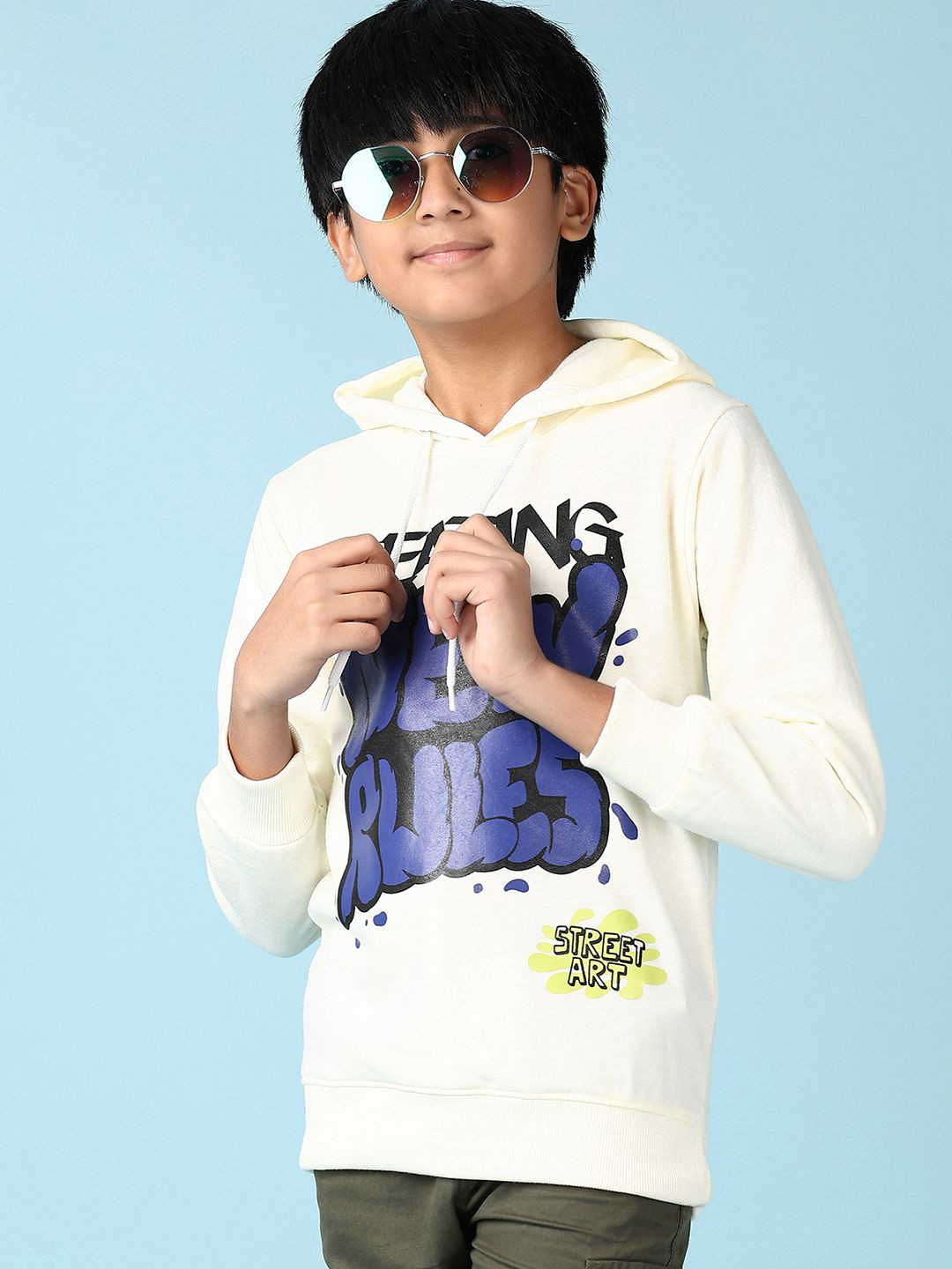 

V-Mart Boys Printed Hooded Sweatshirt, Cream