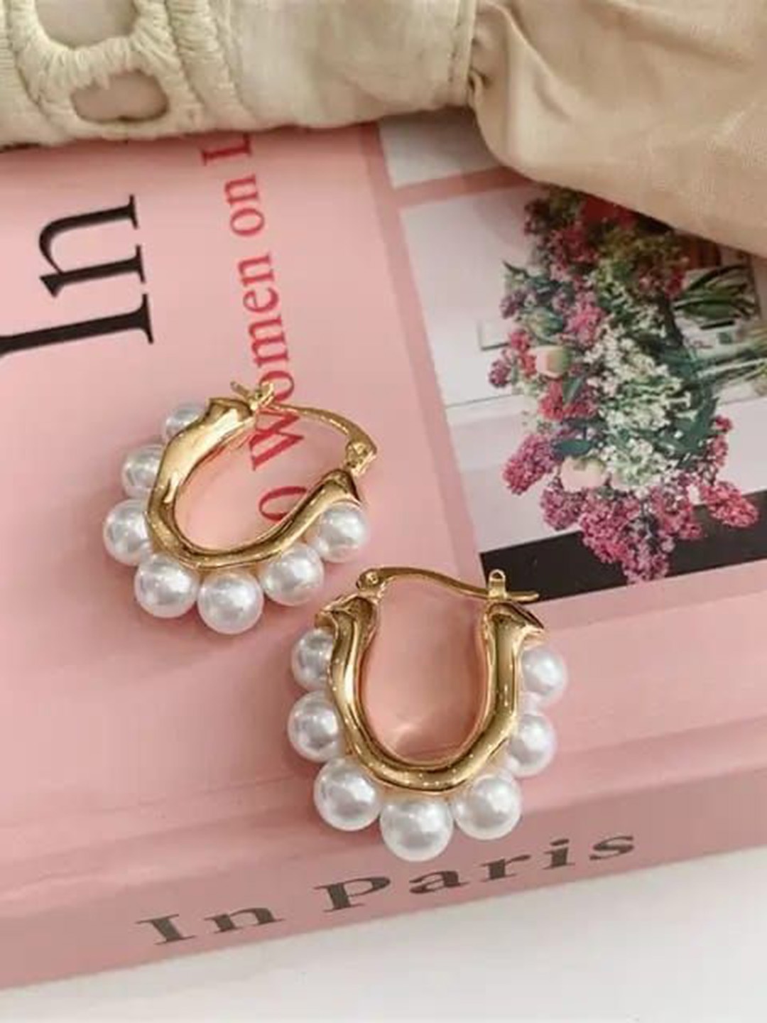

YU FASHIONS Gold Plated Pearls Studded Geometric Hoop Earrings