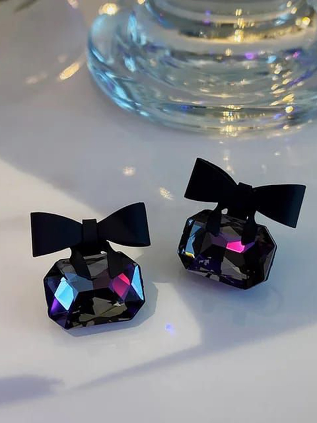 

YU FASHIONS Geometric Drop Earrings, Black