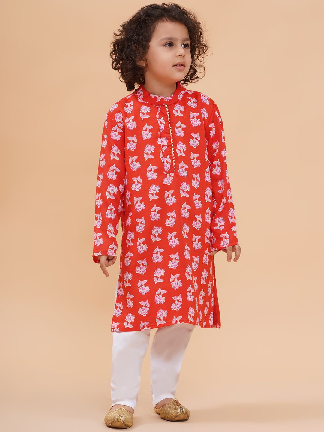 

PICCOLO Boys Floral Printed Straight Kurta with Pyjamas, Red