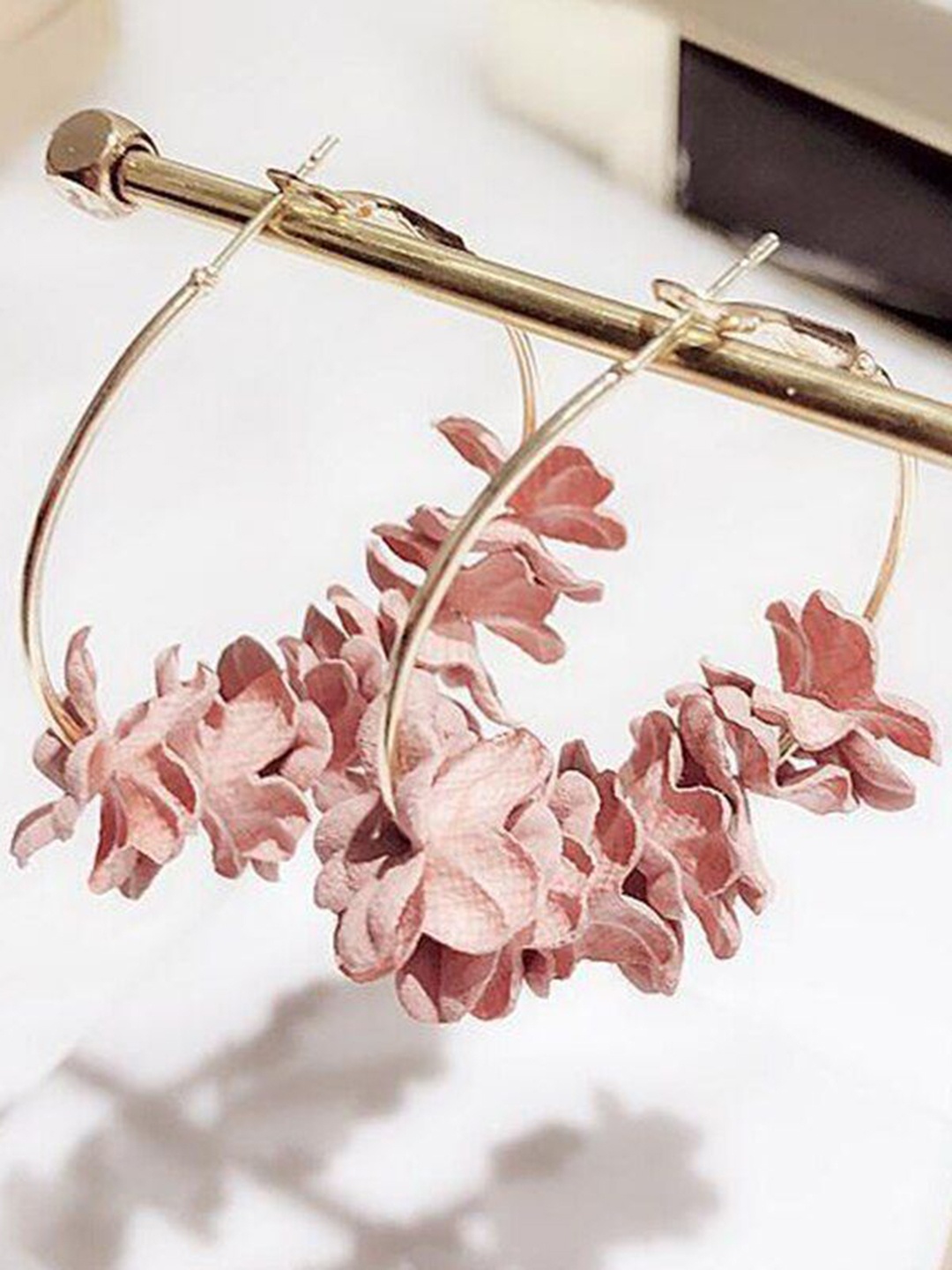 

YU FASHIONS Geometric Drop Earrings, Pink