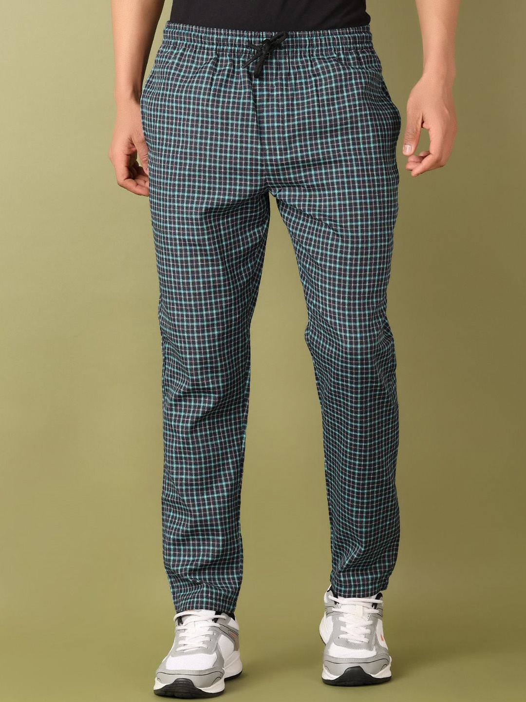 

V-Mart Men Checked Cotton Mid Rise Track Pants, Green