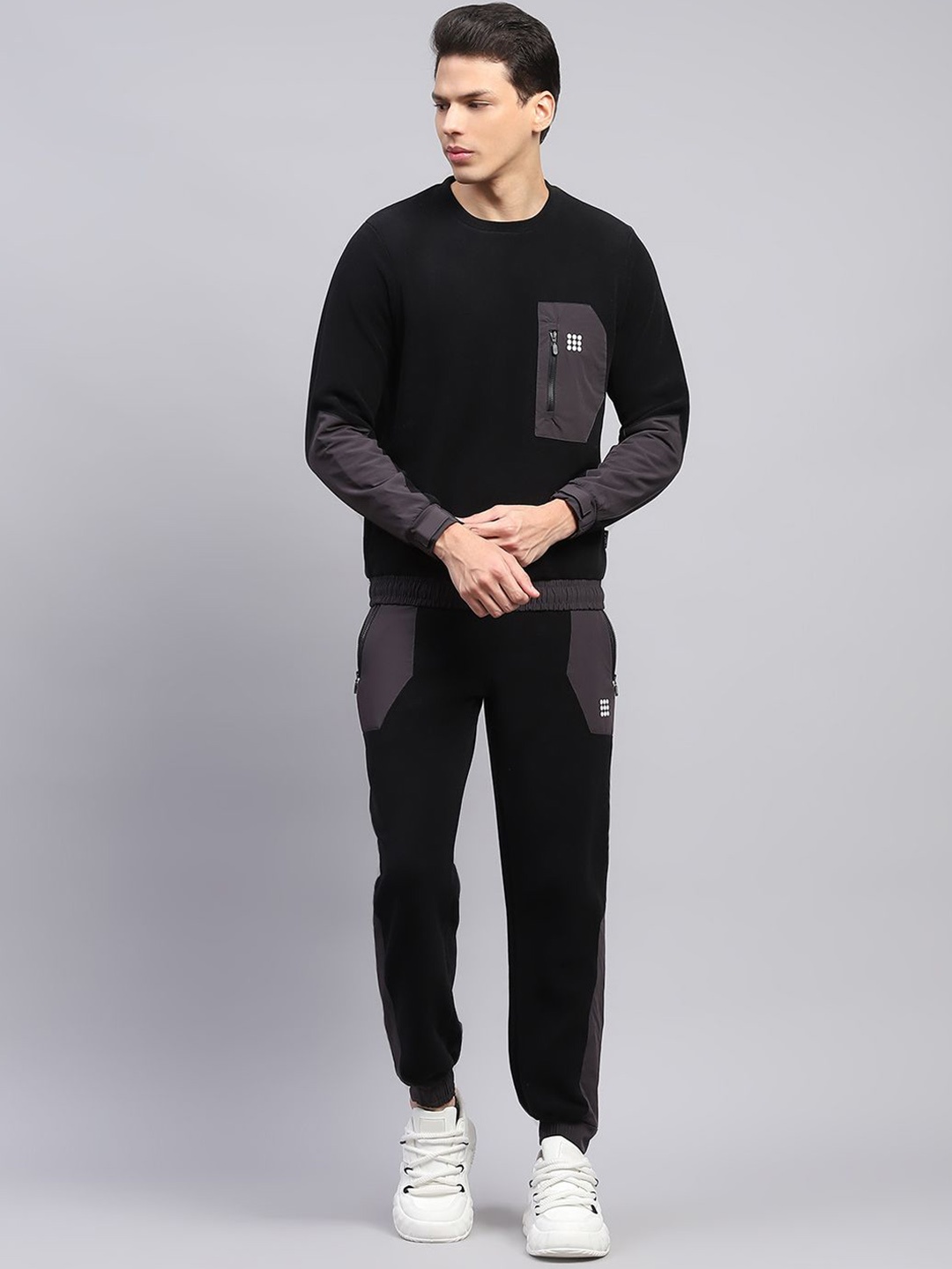 

rock.it Men Cotton Round Neck Long Sleeves Mid-Rise Tracksuit, Black