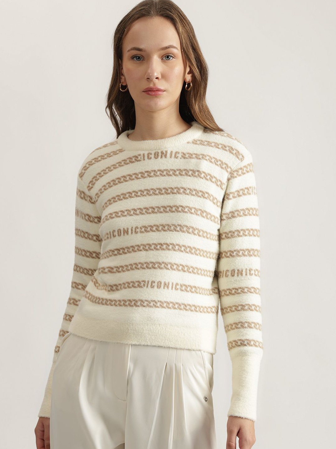 

Iconic Women Printed Pullover, Cream