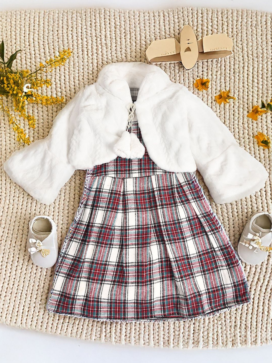 

Bella Moda Girls Checked Woollen Fit & Flare Dress, Red