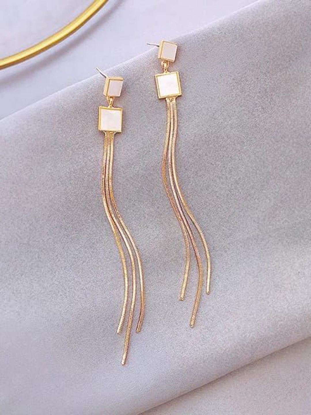 

YU FASHIONS Gold-Plated Contemporary Drop Earrings