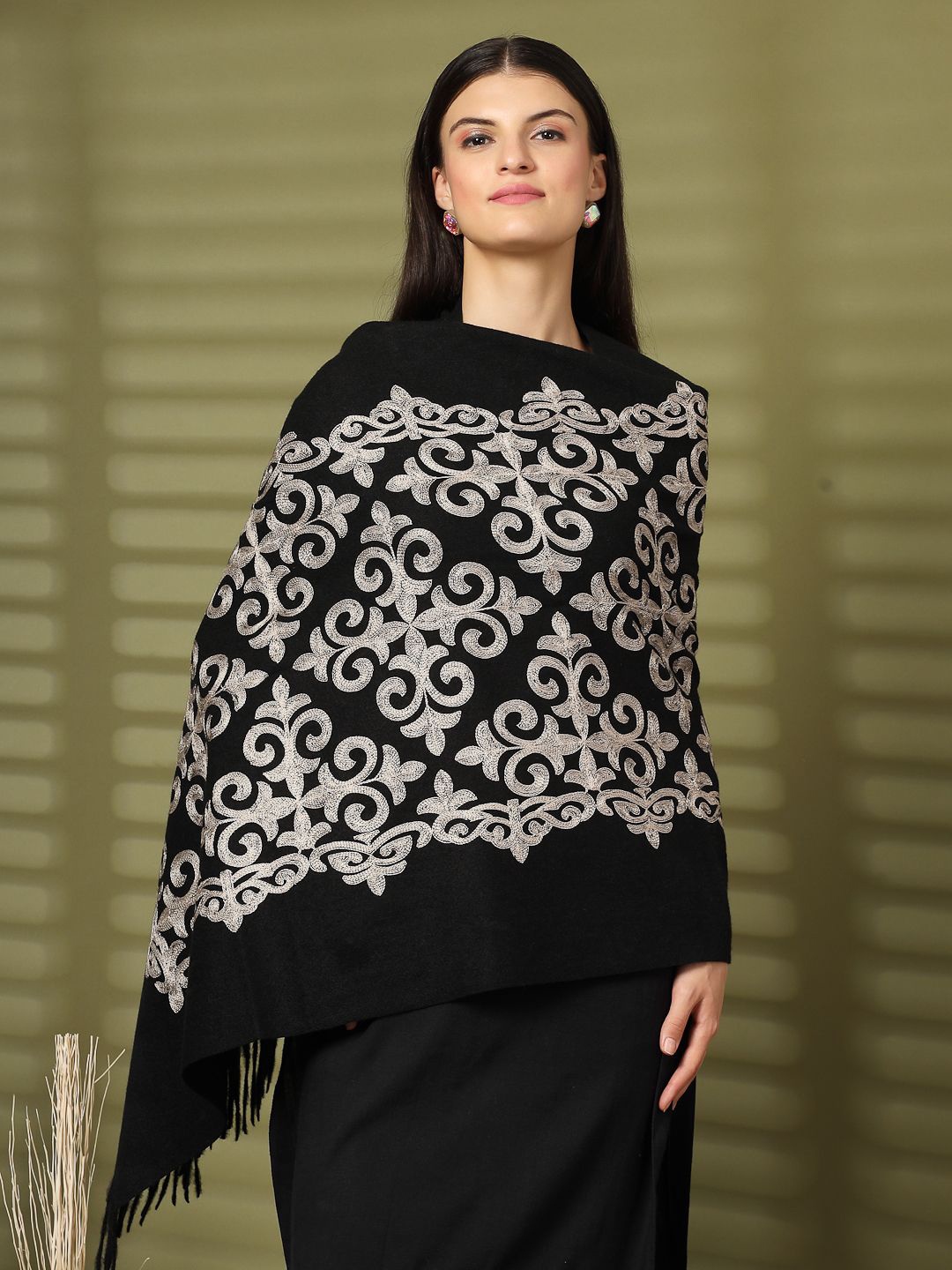 

Mafadeny Women Ethnic Motifs Printed Stole, Black