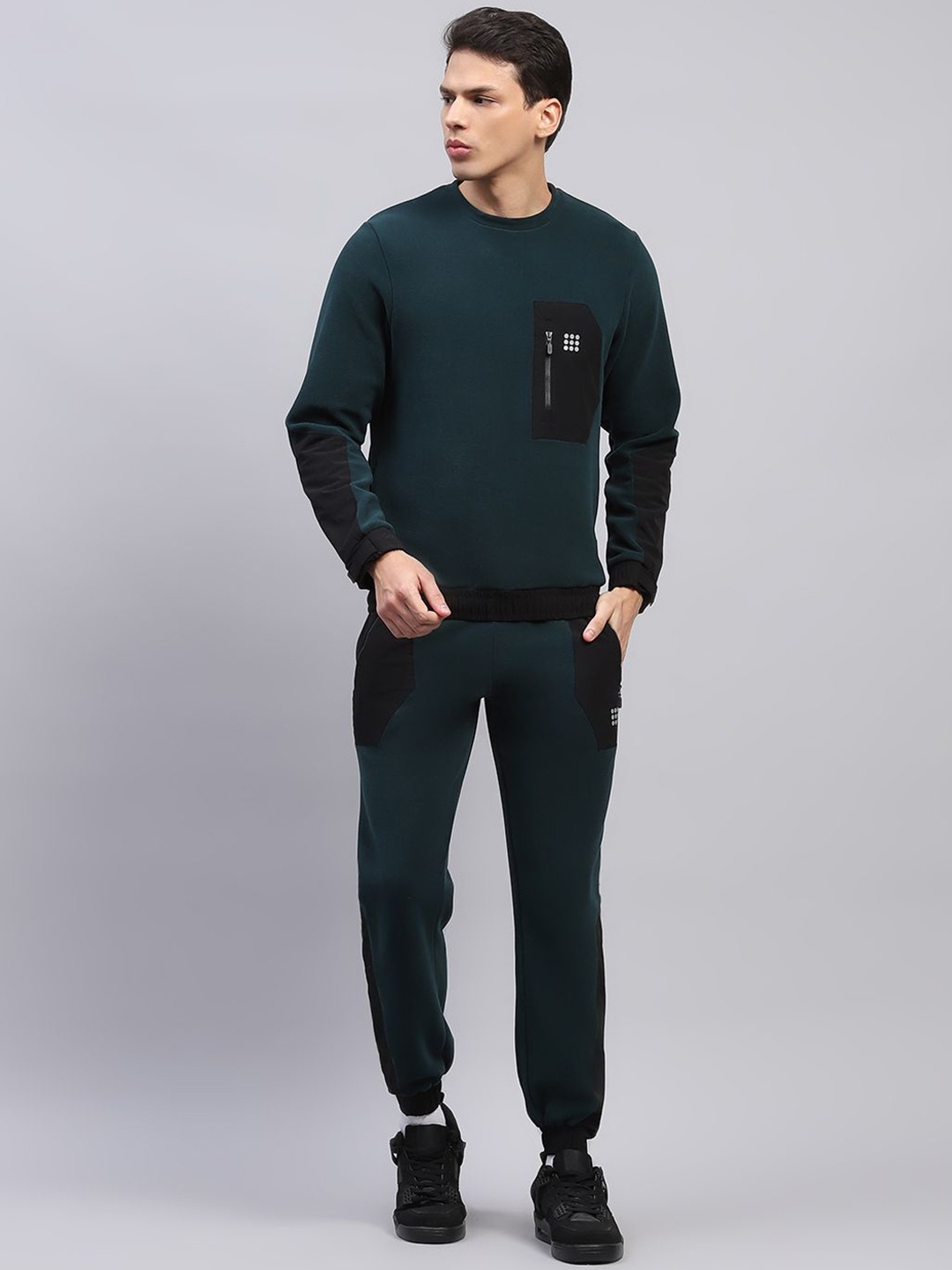 

rock.it Men Round Neck Full Sleeve Tracksuit, Green