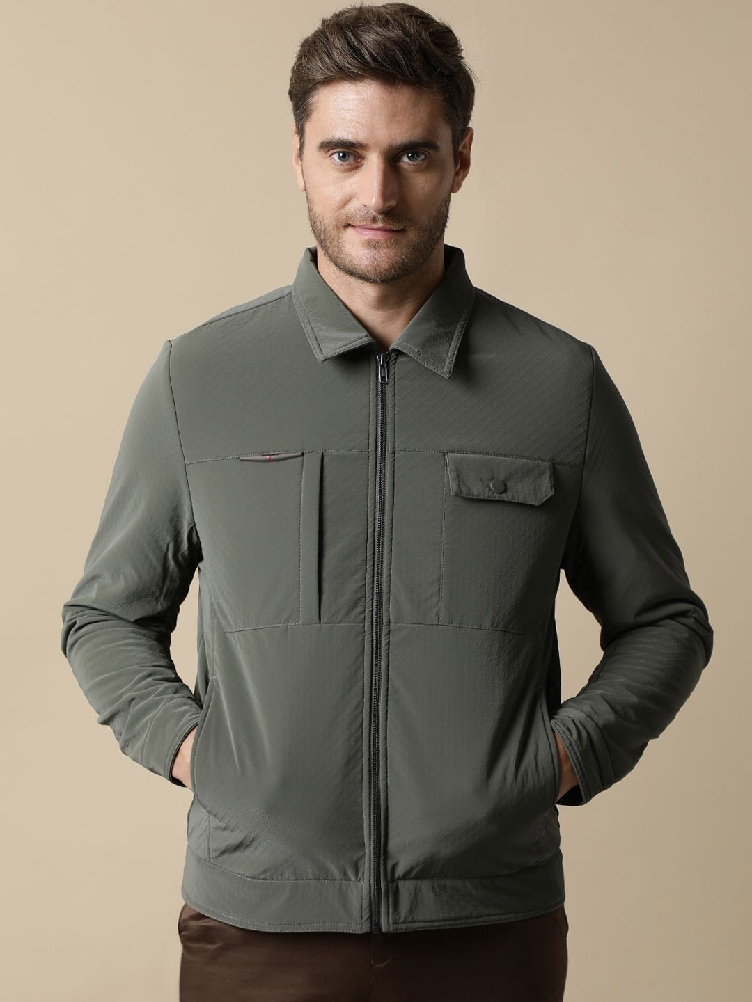 

Fort Collins Men Spread Collar Solid Casual Biker Jacket, Grey