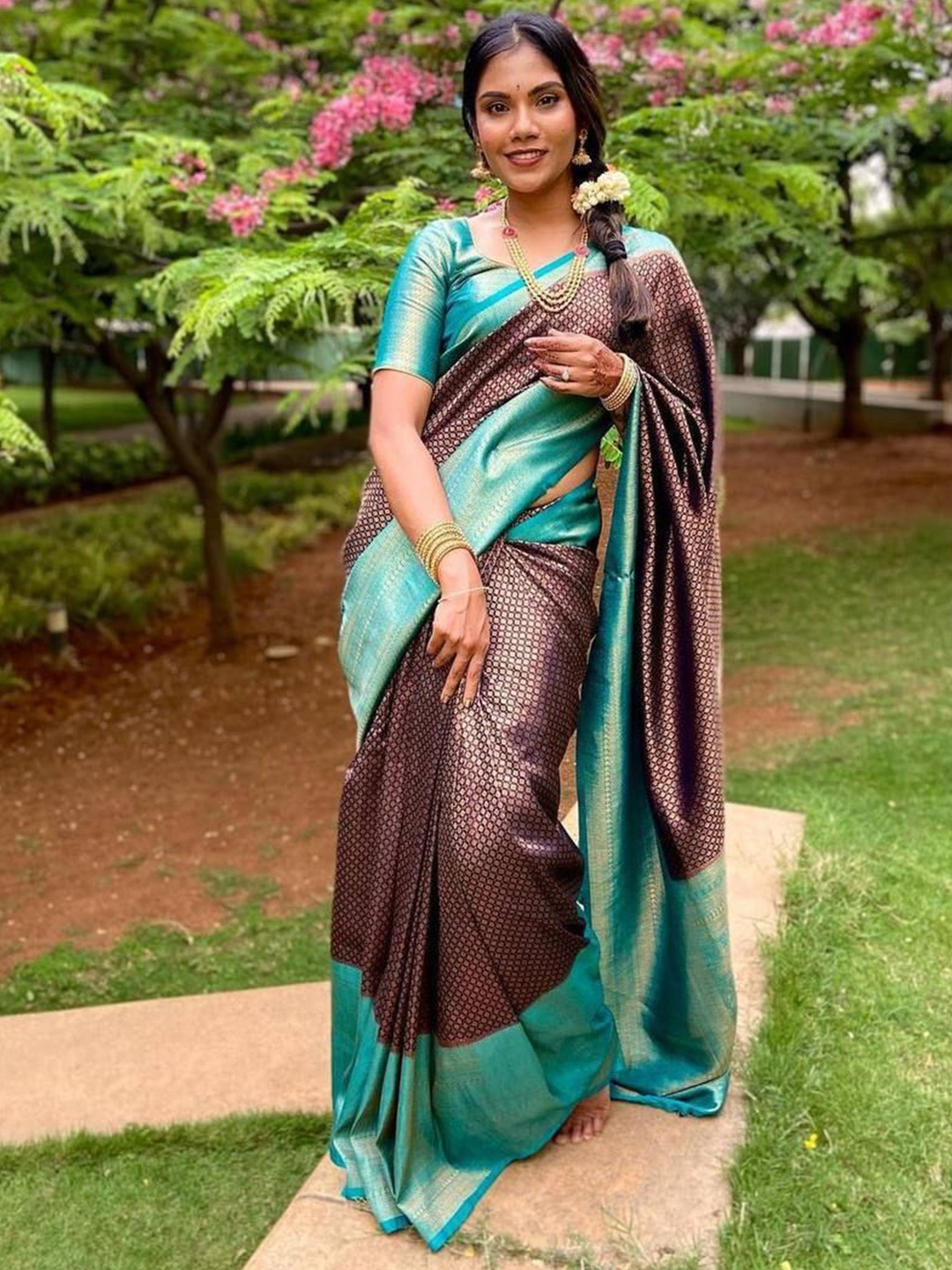 

KALINI Woven Design Zari Pure Silk Kanjeevaram Saree, Blue