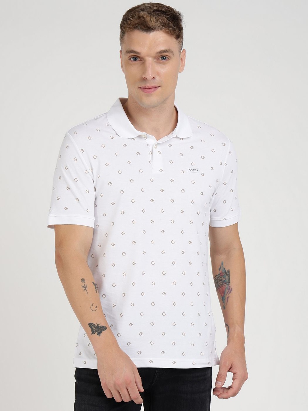 

GUESS Men Conversational Printed Polo Collar Cotton T-shirt, White