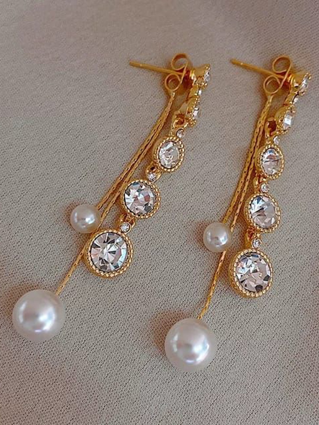 

YU FASHIONS Geometric Drop Earrings, Gold