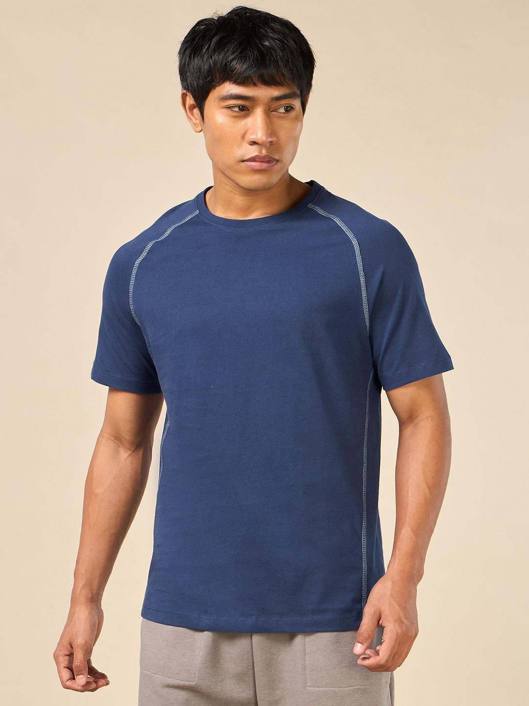 

CULT Men Bio Finish Solid Round Neck Cotton T-shirt, Navy blue