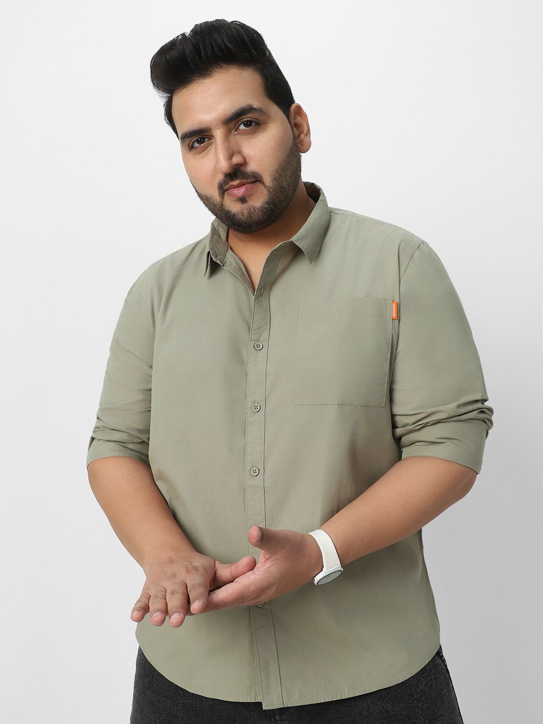 

Urbano Plus Men Spread Collar Solid Cotton Casual Shirt, Green