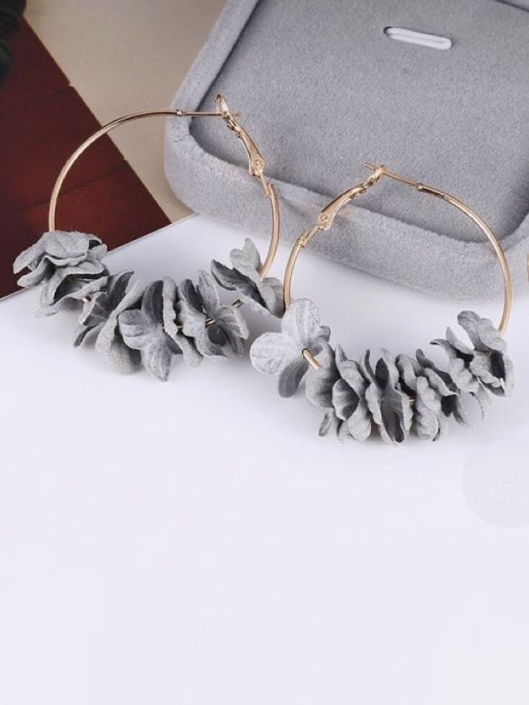 

YU FASHIONS Geometric Drop Earrings, Grey