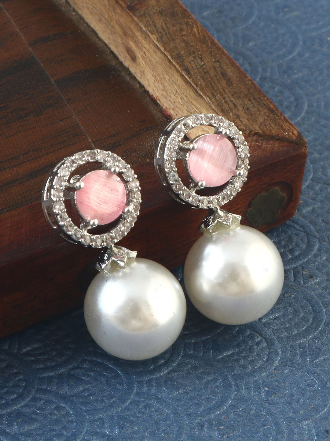 

Jewar Mandi Silver-Plated Cubic Zirconia Studded & Pearls Beaded Circular Drop Earrings