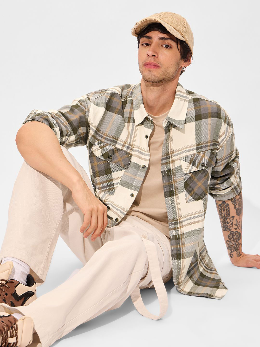 

The Souled Store Men Spread Collar Buffalo Checked Cotton Casual Shirt, Cream