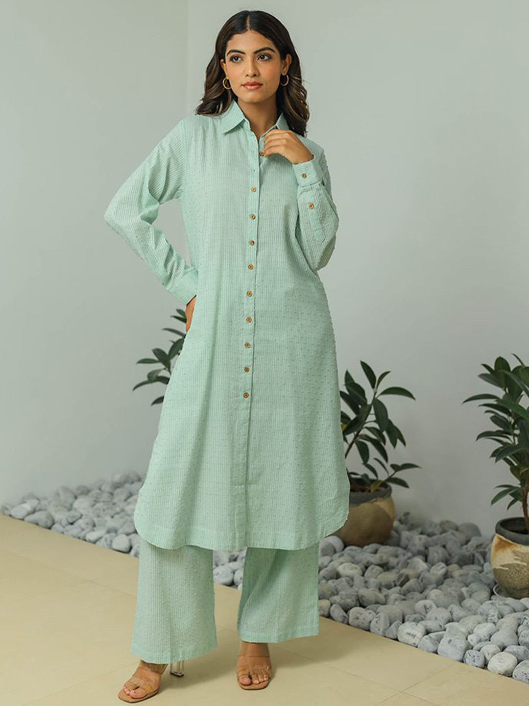 

Kapraaha Shirt Collar Pure Cotton Tunic With Trouser, Green