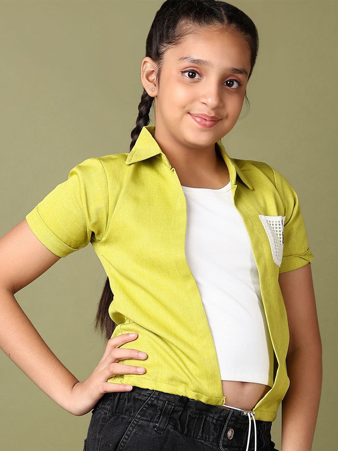 

V-Mart Girls Shirt Collar Colourblocked Top, Green