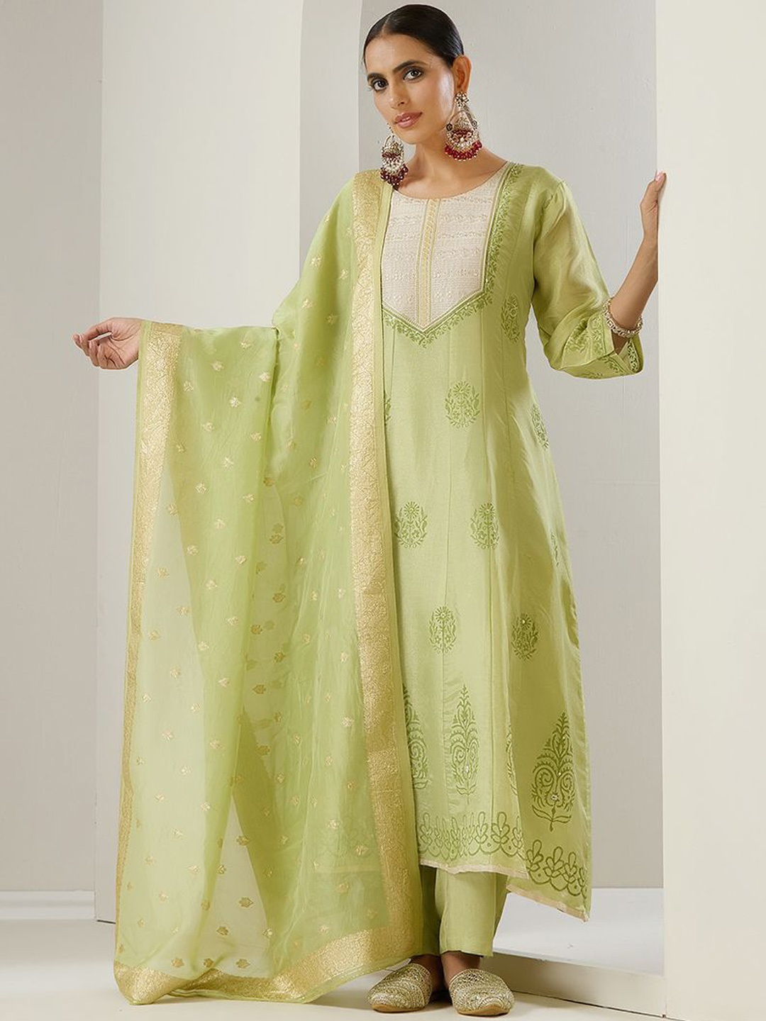 

Ishin Green Ethnic Motifs Embroidered Chanderi Silk Anarkali Kurta With Trousers & Dupatta