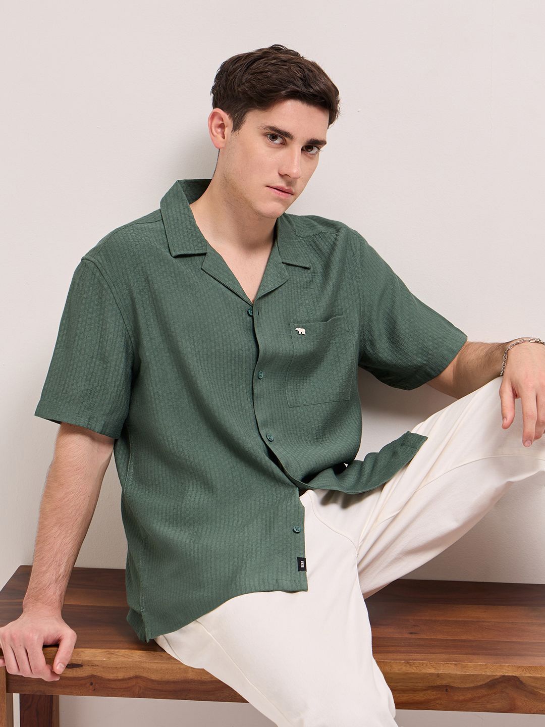 

THE BEAR HOUSE Men Cuban Collar Textured Casual Shirt, Green