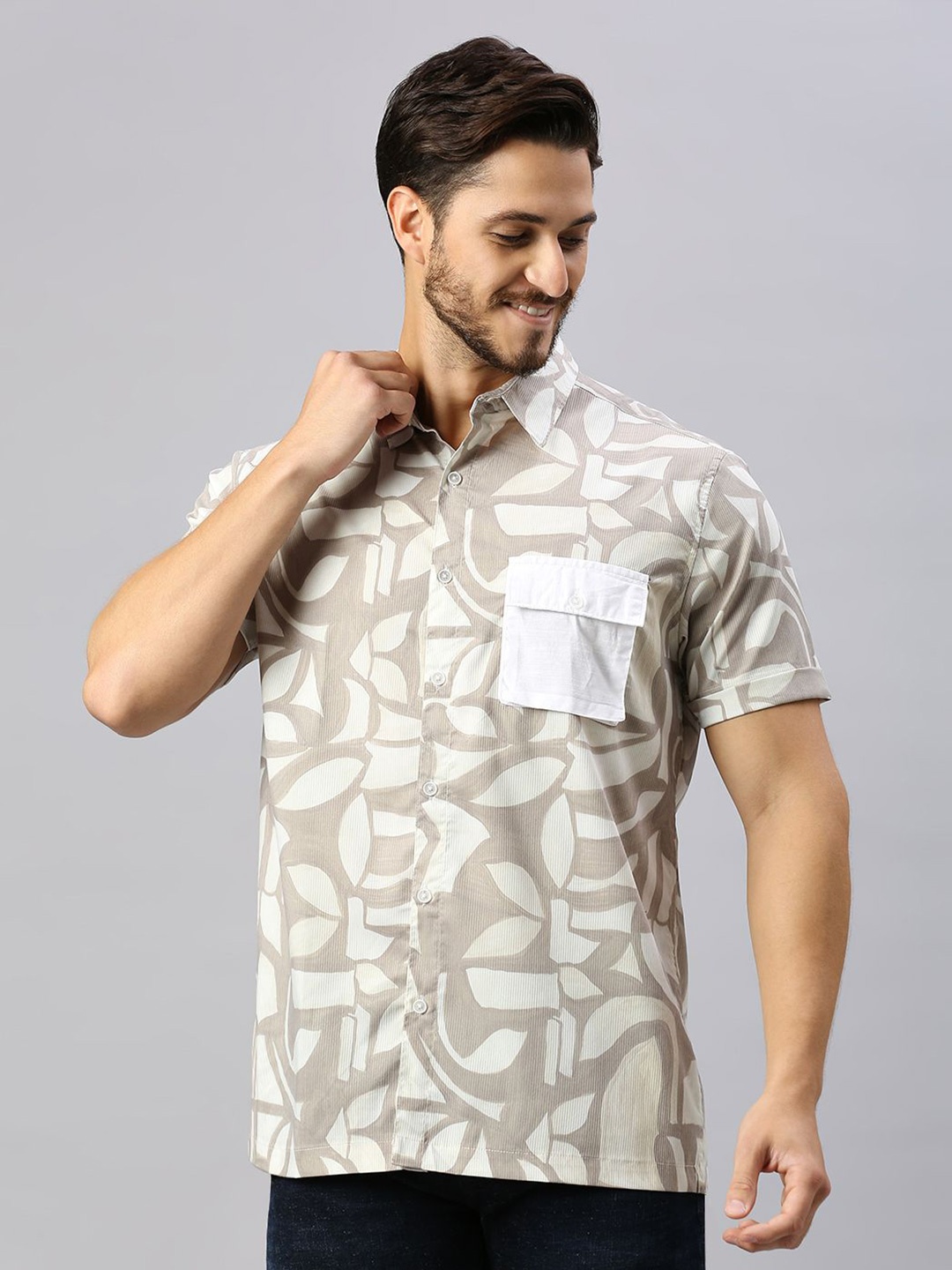 

VALEN CLUB Men Premium Spread Collar Floral Self Design Slim Fit Casual Shirt, Peach