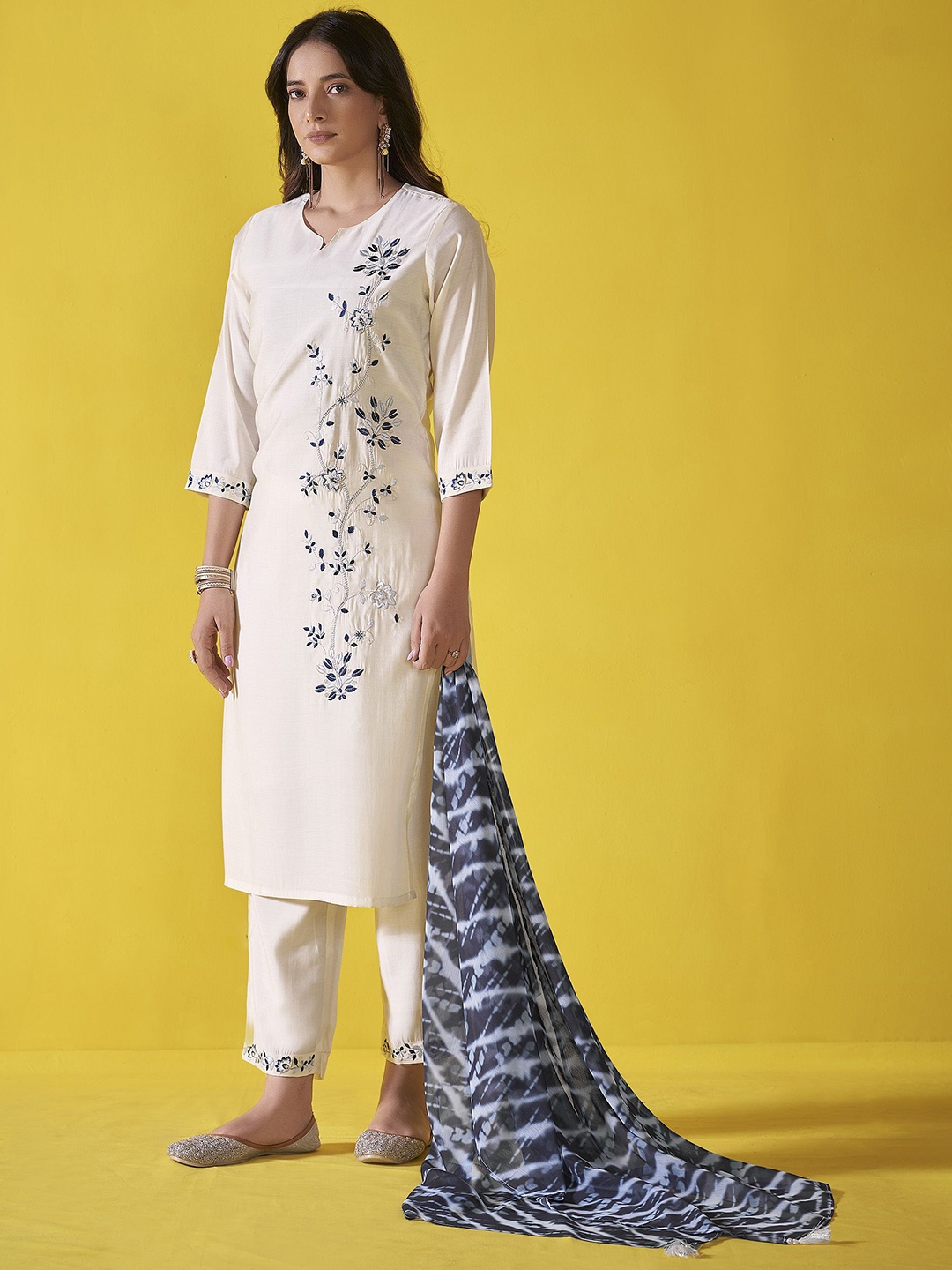 

Anouk Off White Floral Embroidered Chanderi Silk Straight Kurta With Trousers & Dupatta