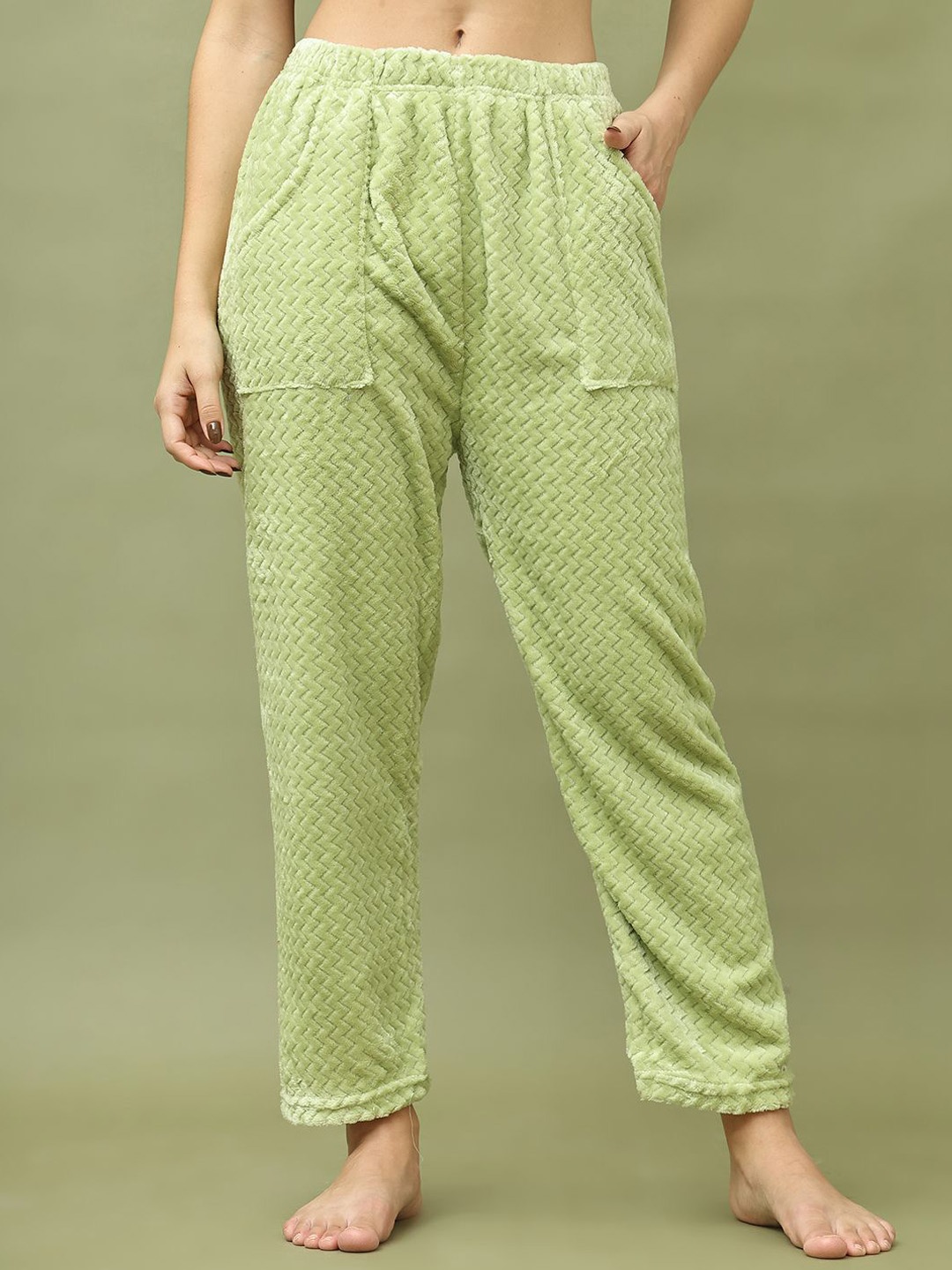 

TAG 7 Women Self Design Straight-Leg Slip-On Lounge Pants, Green
