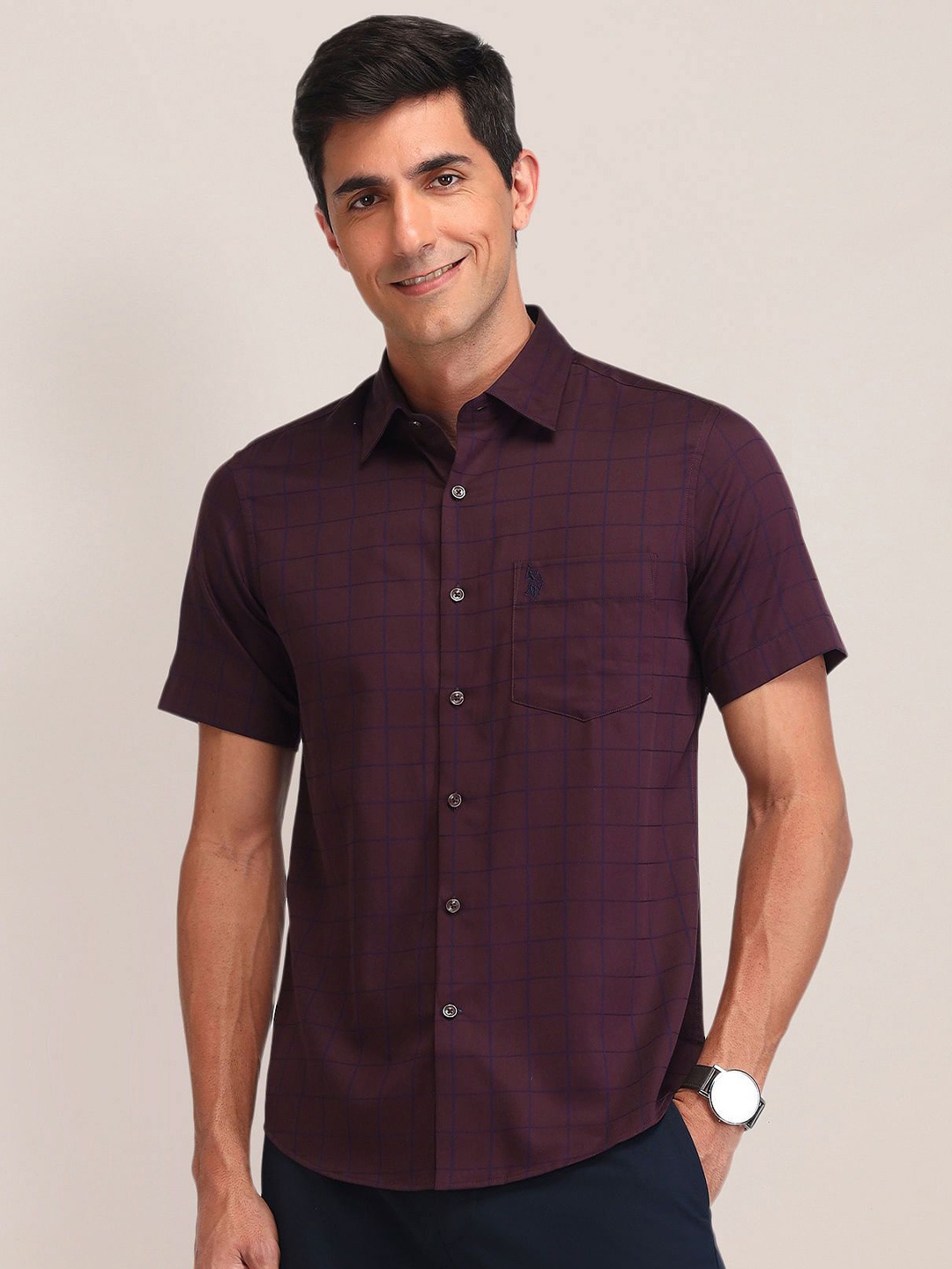 

U.S. Polo Assn. Men Cutaway Collar Solid Cotton Tailored Fit Casual Shirt, Purple