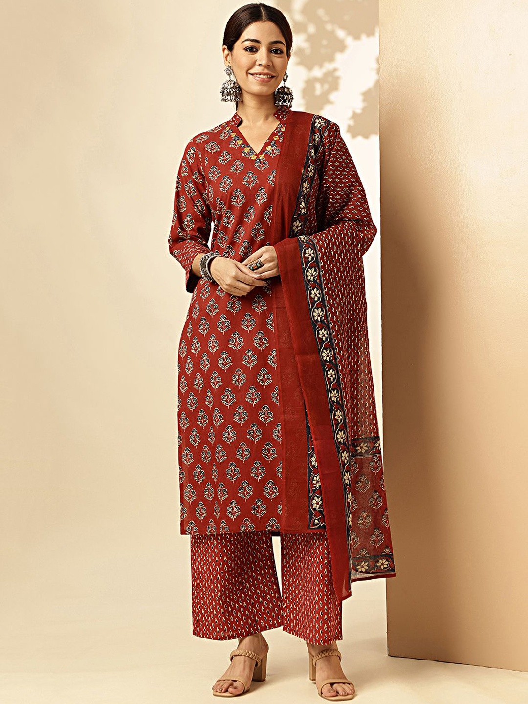 

Vbuyz Floral Printed Mirror Work Pure Cotton Kurta with Palazzo & Dupatta, Brown