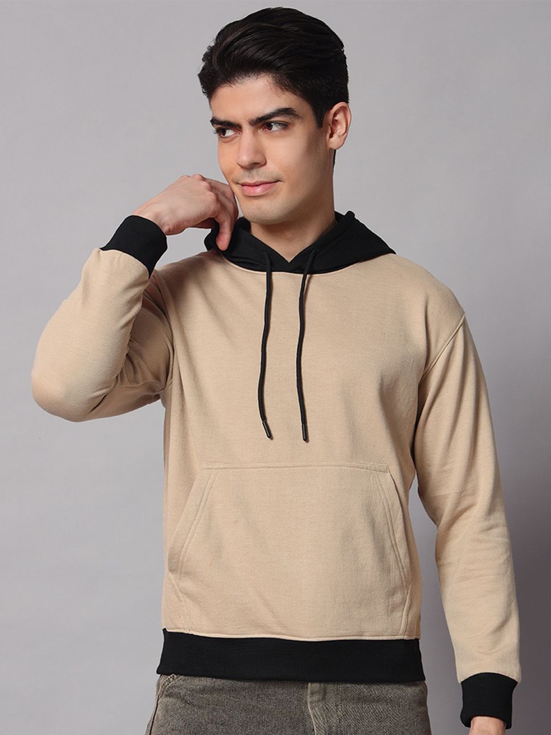 

Obaan Men Colourblocked Hooded Kangaroo Pocket Sweatshirt, Beige