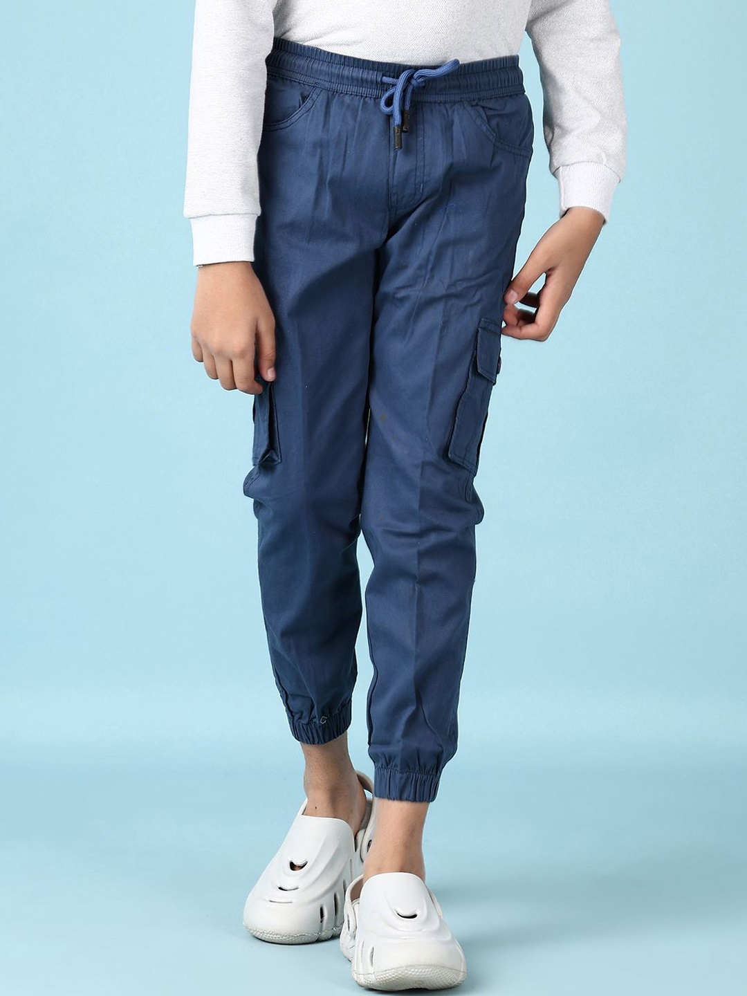 

V-Mart Boys Cotton Regular Fit Cargos Trousers, Navy blue