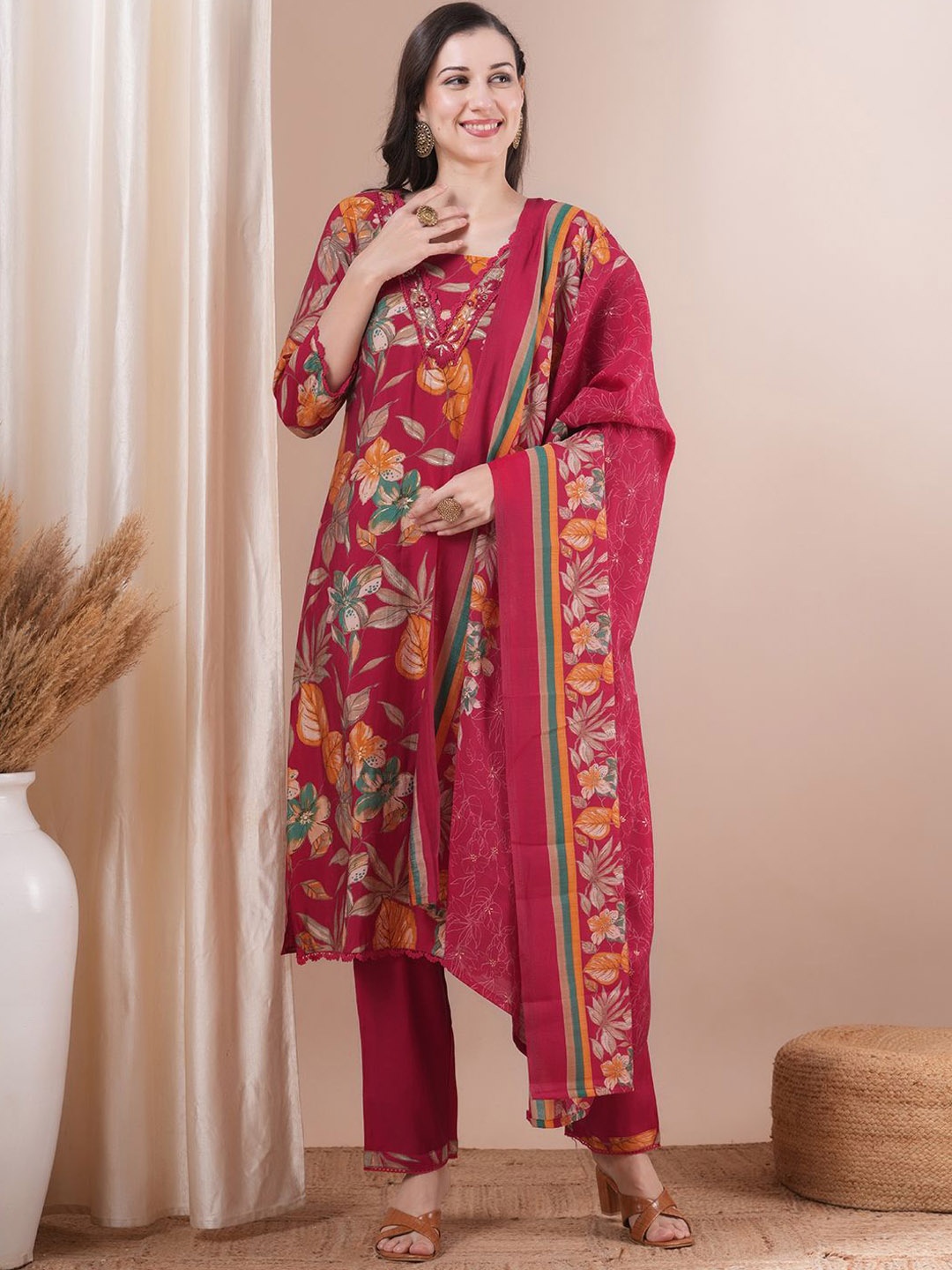 

FASHOR Floral Printed Sequined Straight Kurta With Trousers & Dupatta, Pink