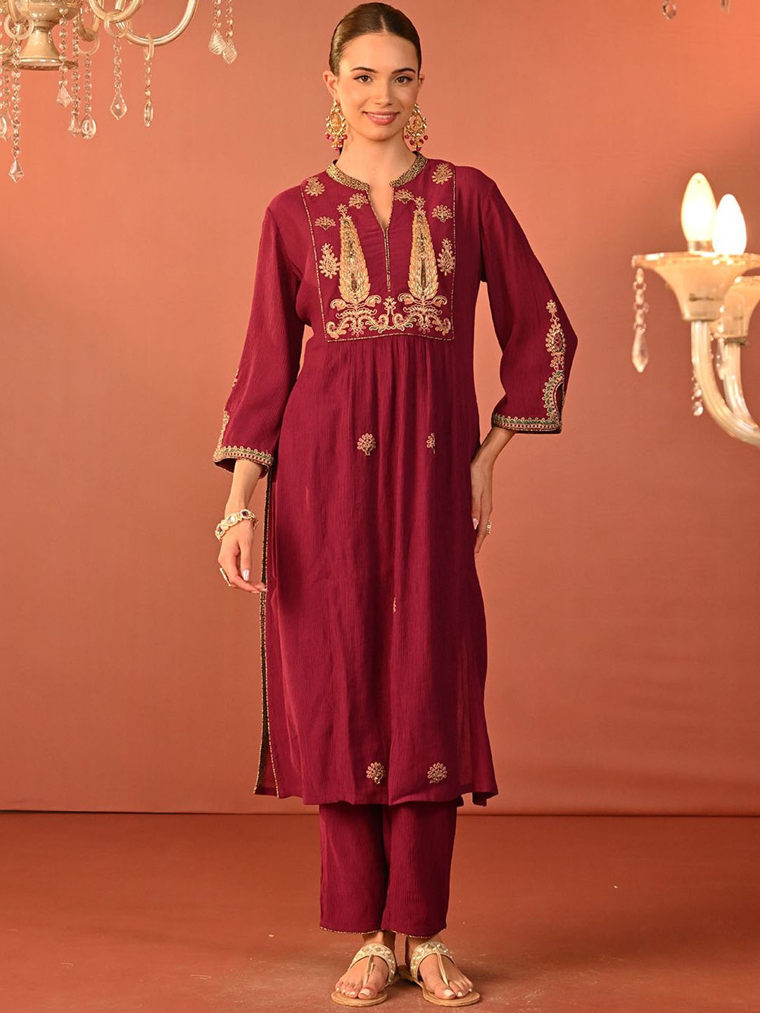 

Lakshita Ethnic Motifs Zari Embroidered Straight Kurta with Trousers, Purple