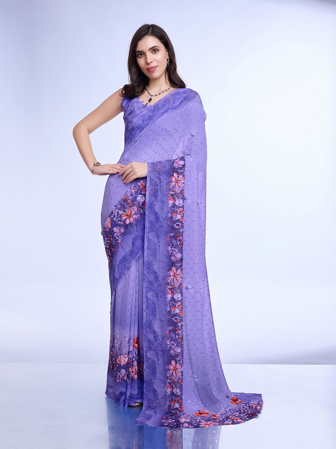 

Ishin Floral Printed Saree With Blouse Piece, Purple