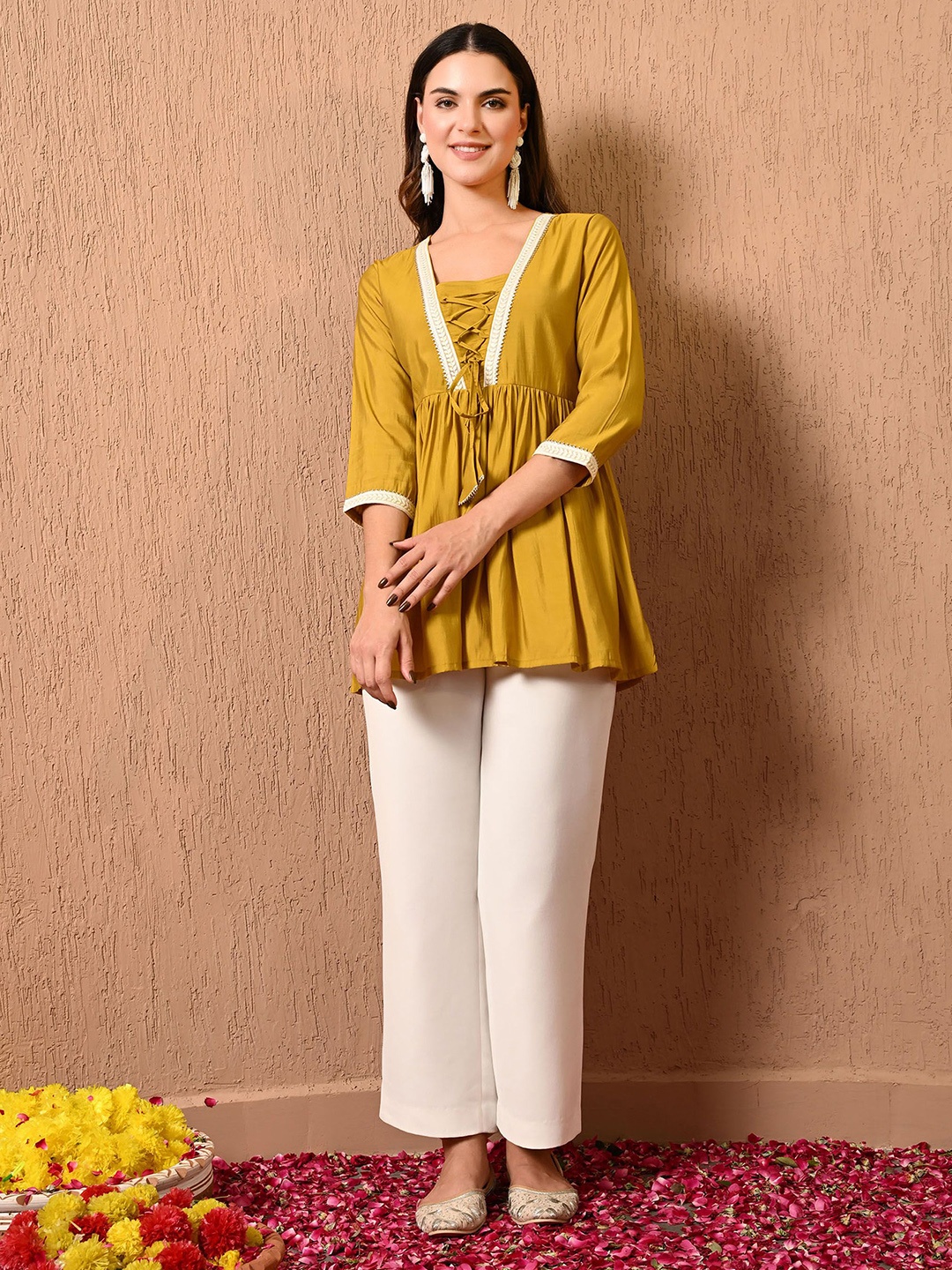 

DECKEDUP Women Embroidered Tunic, Mustard