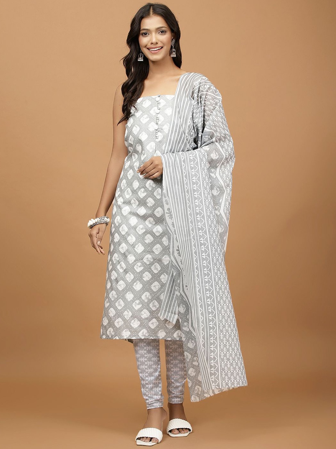 

Meena Bazaar Geometric Printed Unstitched Dress Material, Grey