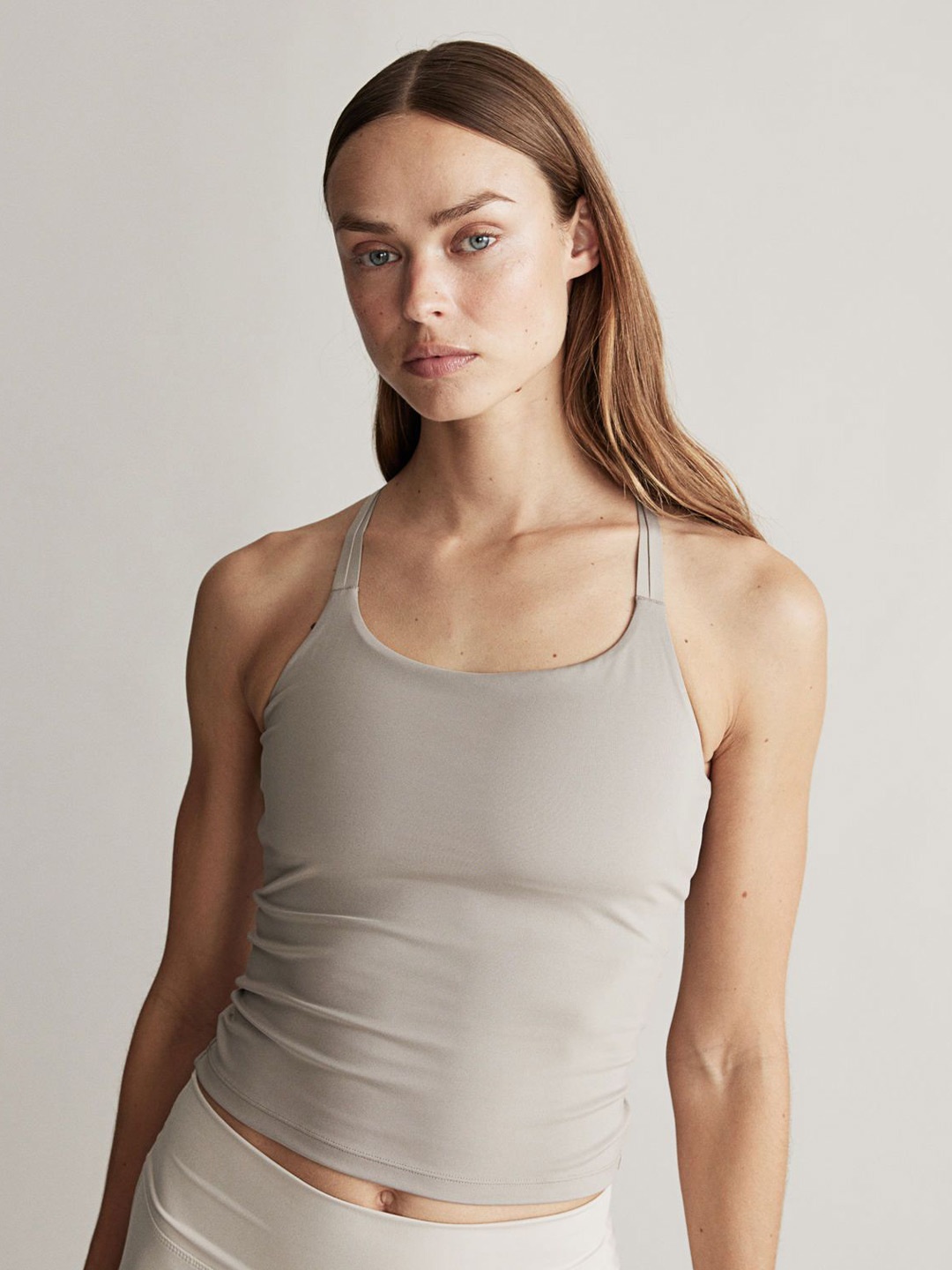 

H&M Women Integral-Bra Sports Strappy Top in DryMove, Beige