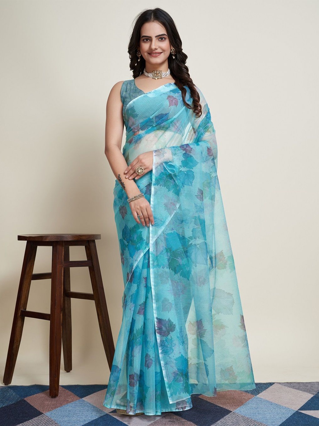 

Suha Floral Printed Supernet Woven Supernet Saree, Blue
