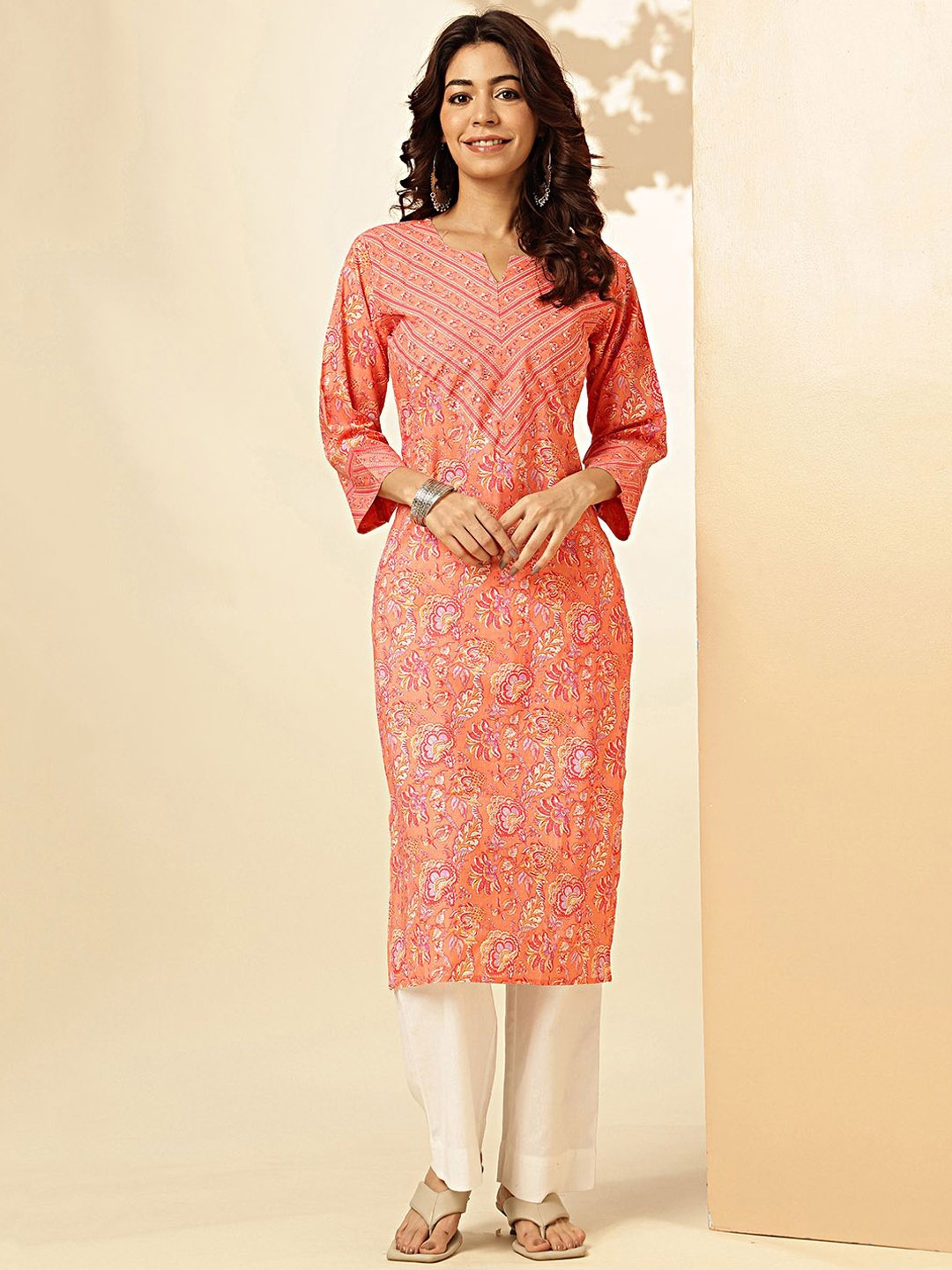 

Vbuyz Floral Printed Round Neck Three-Quarter Sleeves Regular Pure Cotton Kurta, Orange